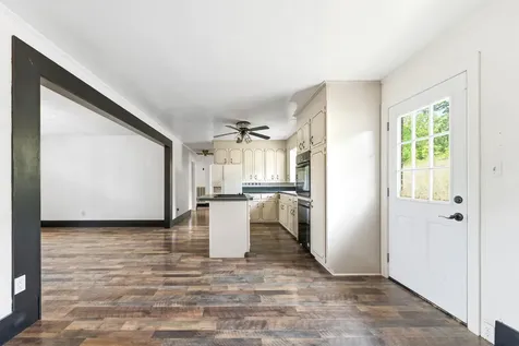 4187 Booker Farm Road Hampshire TN 38461