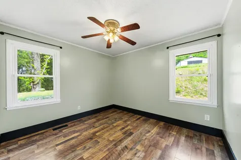 4187 Booker Farm Road Hampshire TN 38461