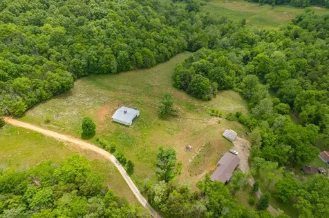 4187 Booker Farm Road Hampshire TN 38461