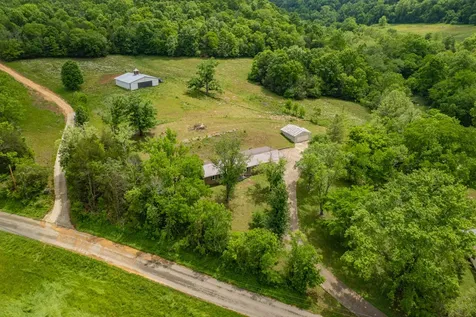 4187 Booker Farm Road Hampshire TN 38461