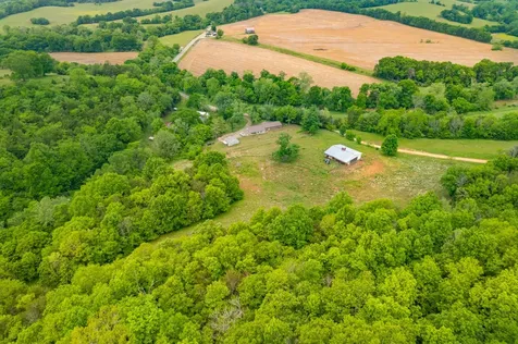 4187 Booker Farm Road Hampshire TN 38461