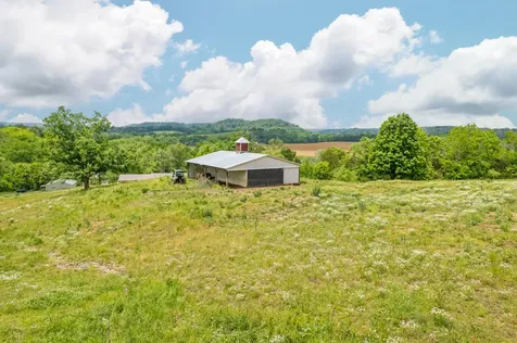 4187 Booker Farm Road Hampshire TN 38461