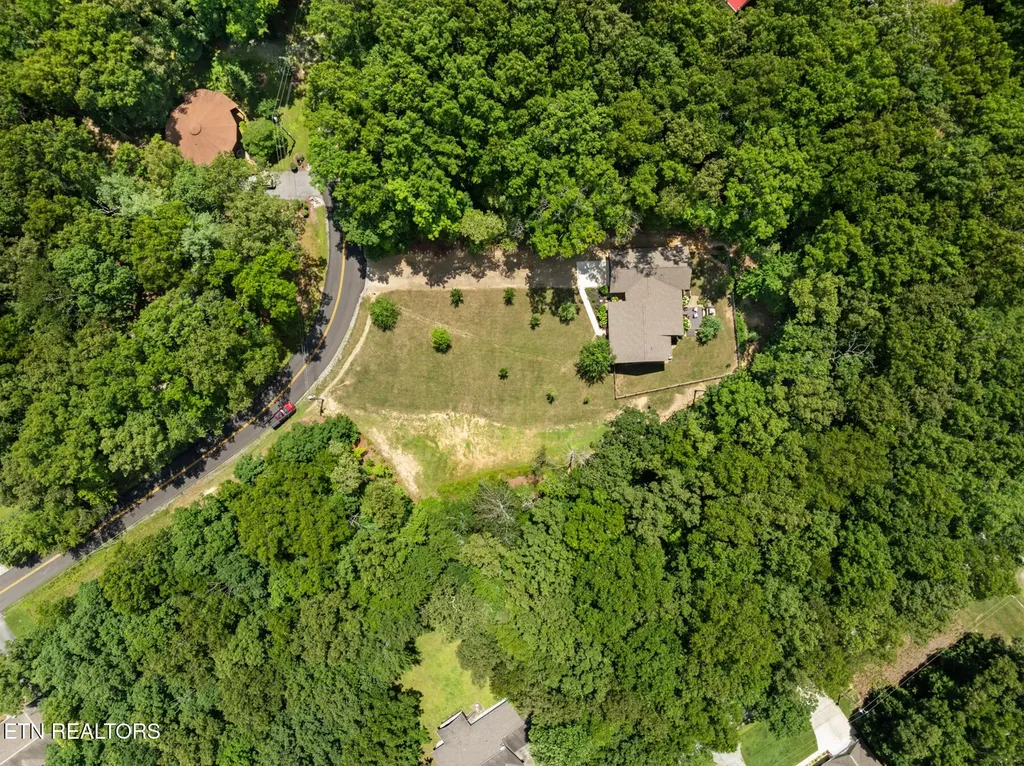 4117 Chica Road Crossville TN 38572