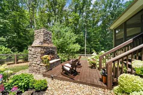 4117 Chica Road Crossville TN 38572