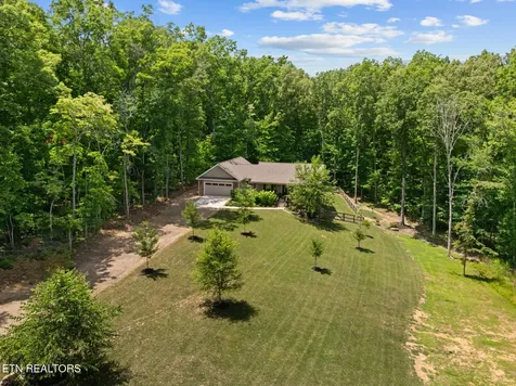 4117 Chica Road Crossville TN 38572