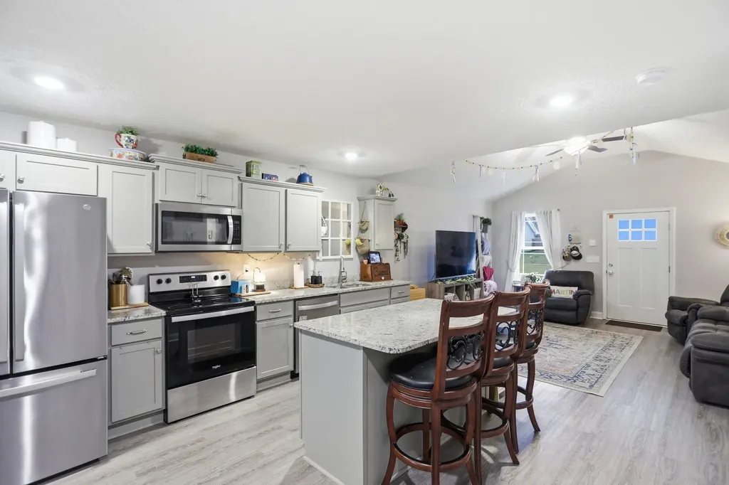 458 Laramie Drive Springfield TN 37172