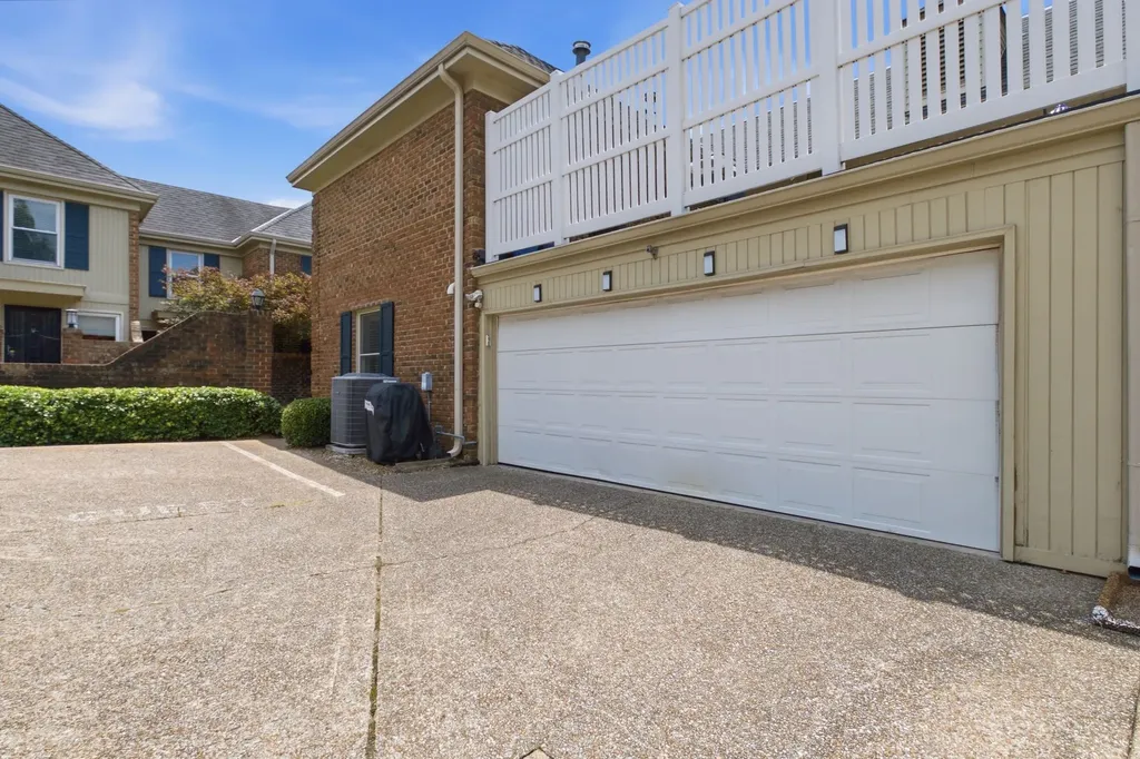 326 Elmington Avenue Nashville TN 37205