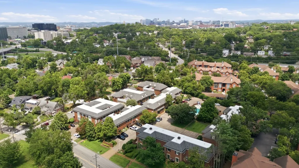 326 Elmington Avenue Nashville TN 37205
