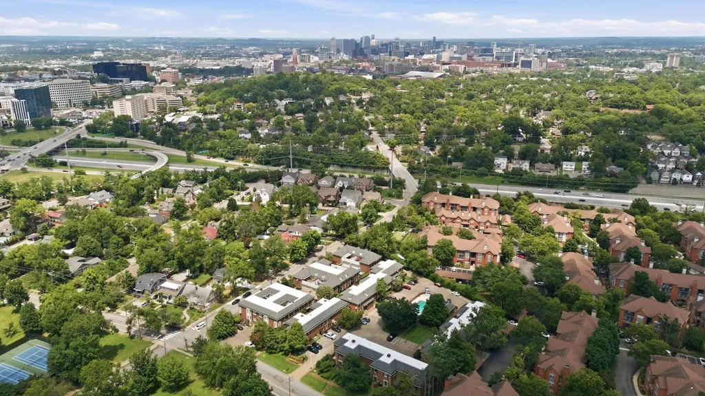 326 Elmington Avenue Nashville TN 37205