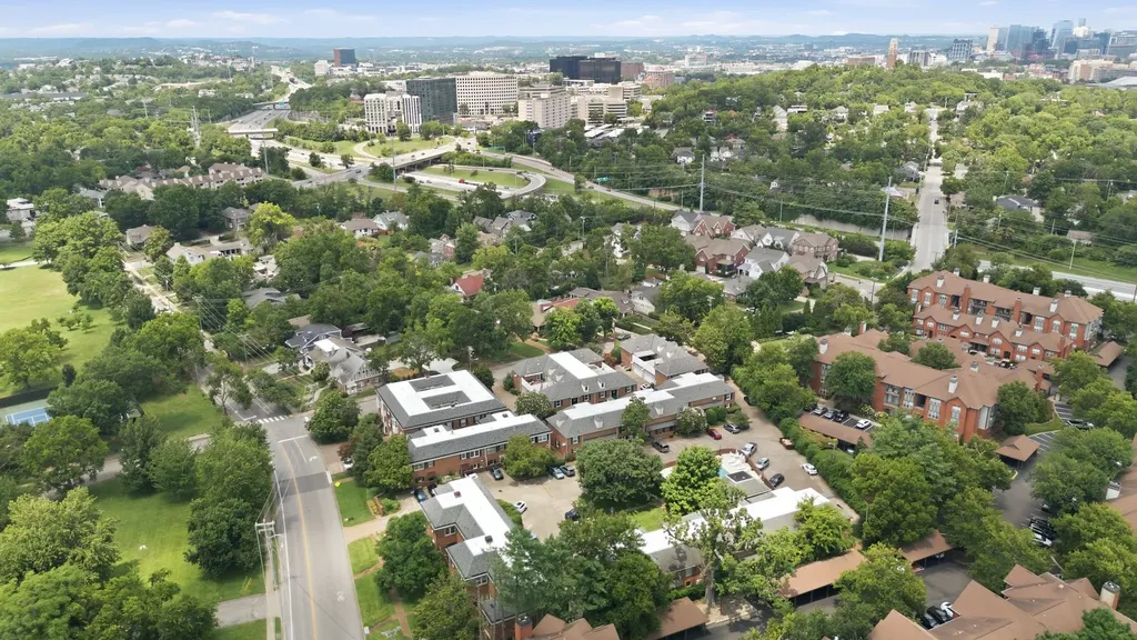 326 Elmington Avenue Nashville TN 37205