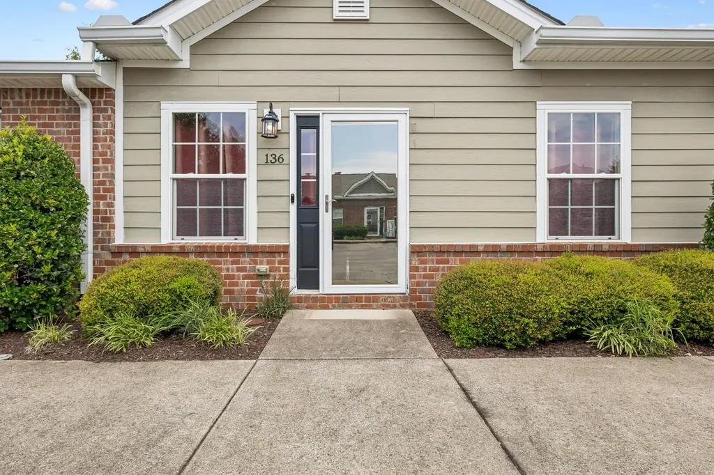 1040 Charlie Daniels Parkway Mount Juliet TN 37122