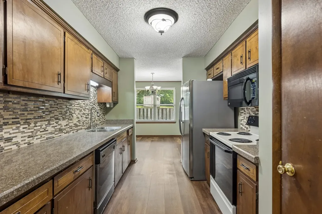 653 Mercer Drive Hermitage TN 37076
