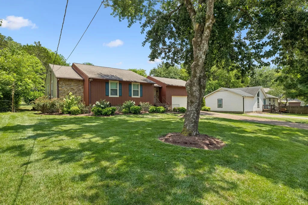653 Mercer Drive Hermitage TN 37076
