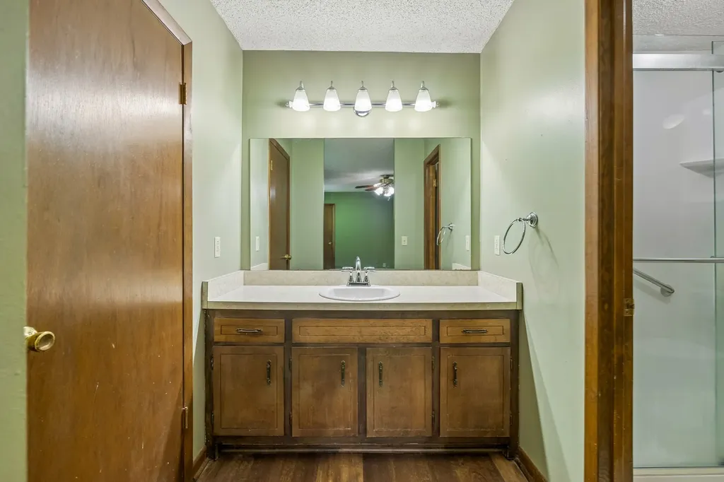 653 Mercer Drive Hermitage TN 37076