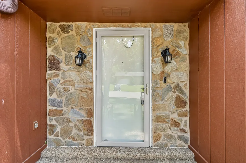 653 Mercer Drive Hermitage TN 37076
