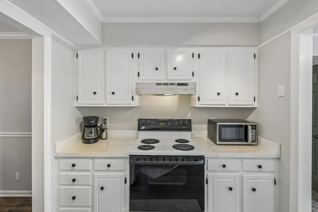 5053 English Village Drive Nashville TN 37211