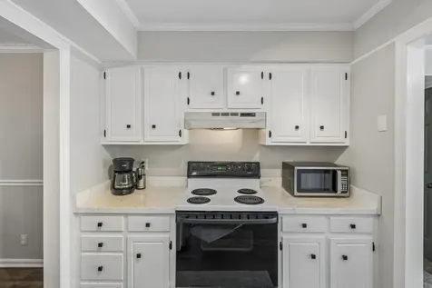 5053 English Village Drive Nashville TN 37211