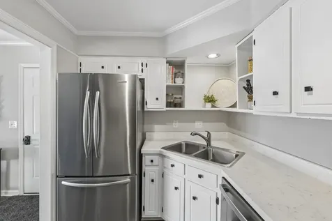 5053 English Village Drive Nashville TN 37211