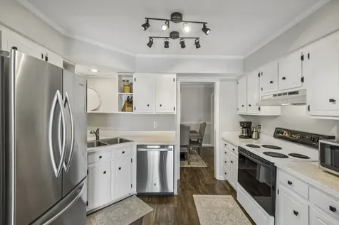 5053 English Village Drive Nashville TN 37211