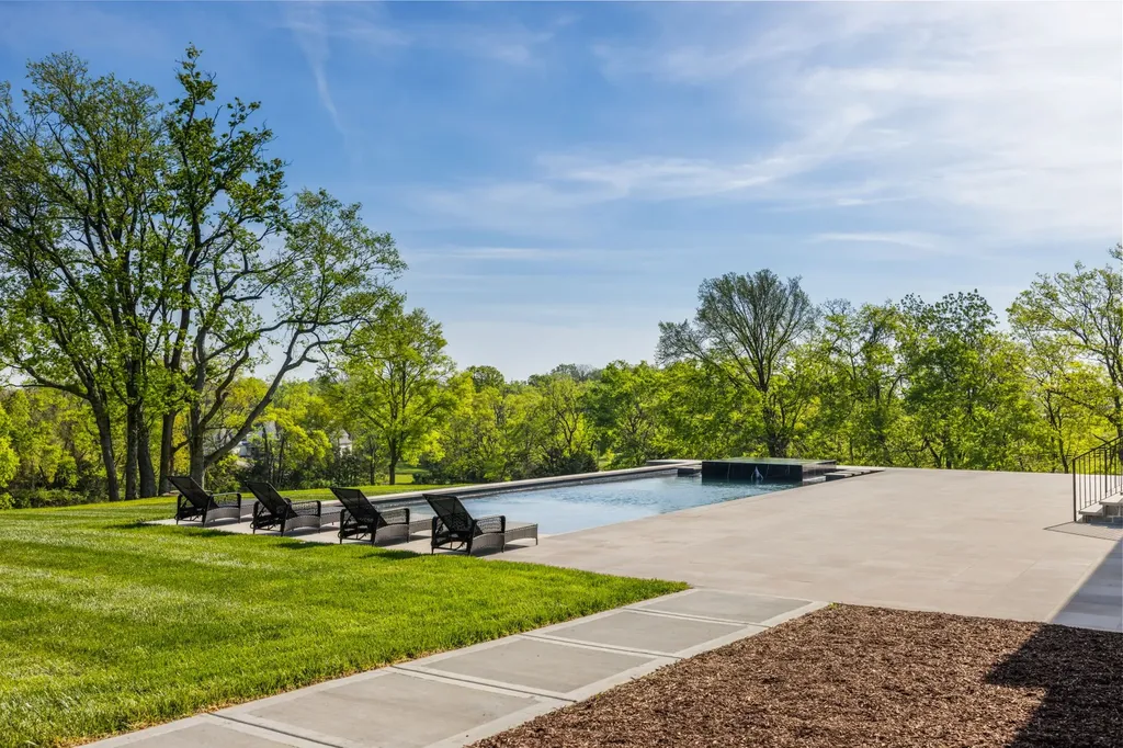 1862 Pleasant Hill Road Franklin TN 37067