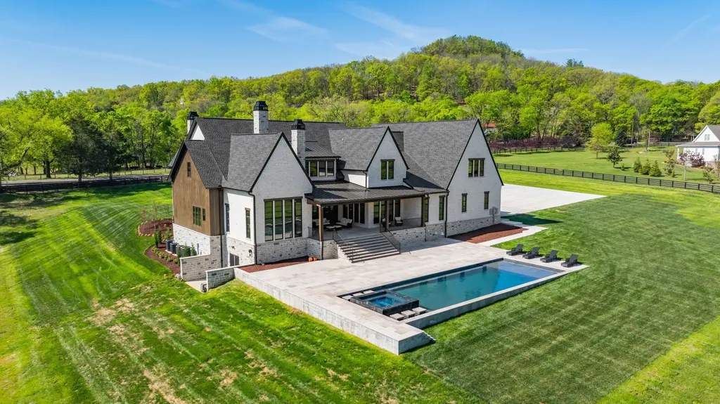 1862 Pleasant Hill Road Franklin TN 37067