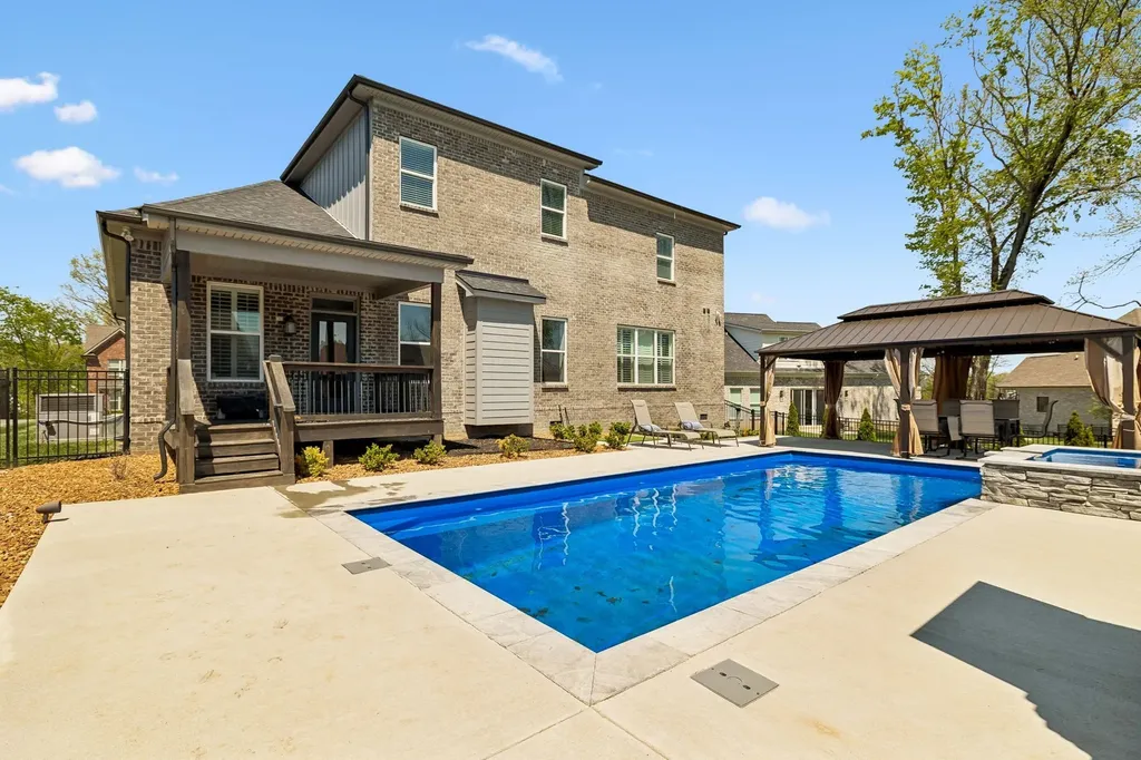 1008 Quillen Way Lebanon TN 37087