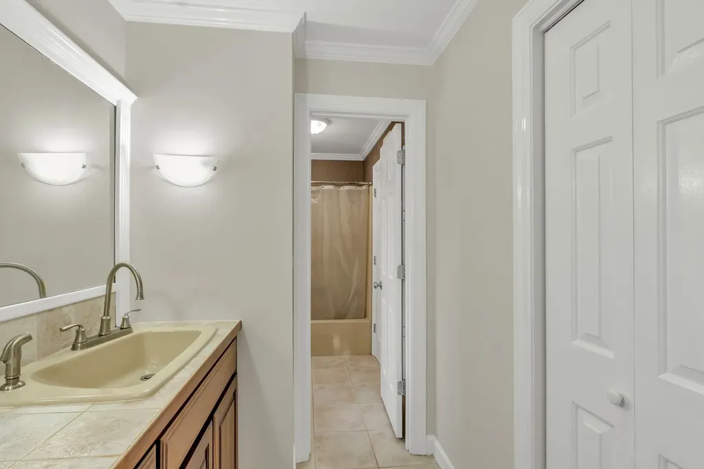 2248 Racquet Club Drive Murfreesboro TN 37128