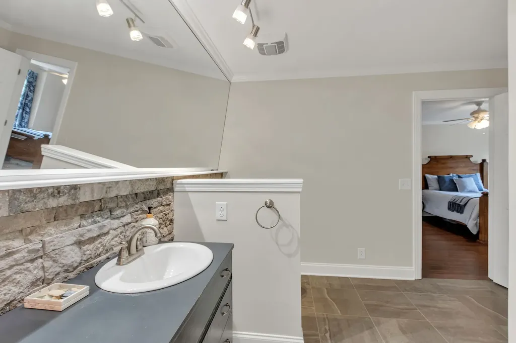 2248 Racquet Club Drive Murfreesboro TN 37128