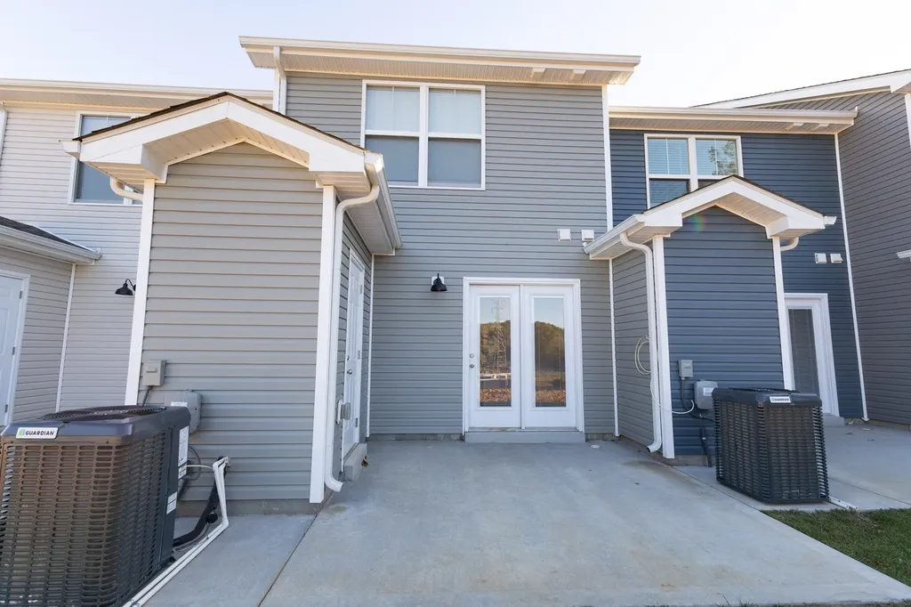 130 Quarry Point Drive Clarksville TN 37043