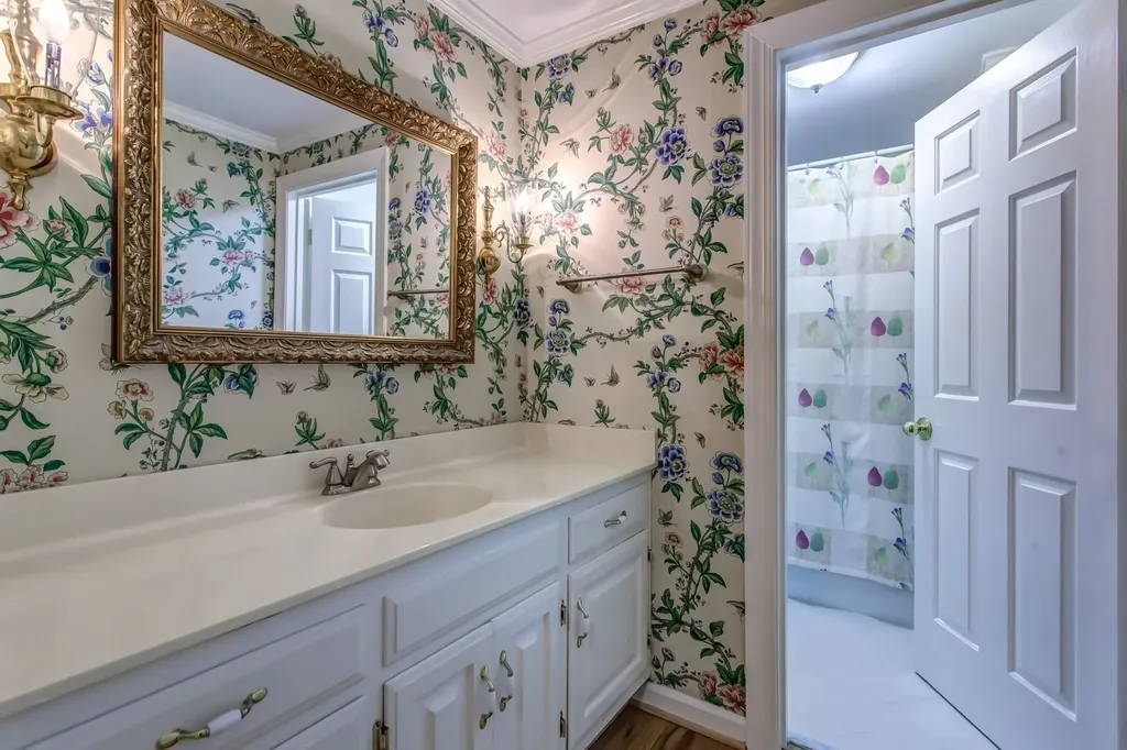 3320 Hillsboro Pike Nashville TN 37215