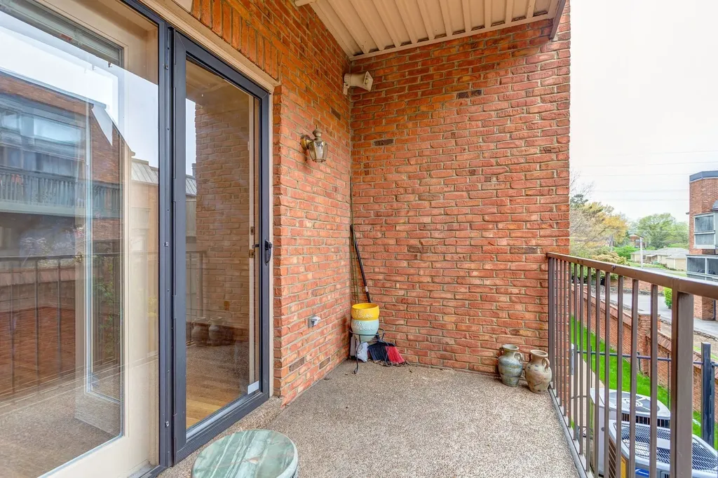 3320 Hillsboro Pike Nashville TN 37215