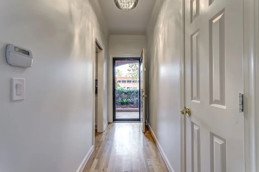 3320 Hillsboro Pike Nashville TN 37215