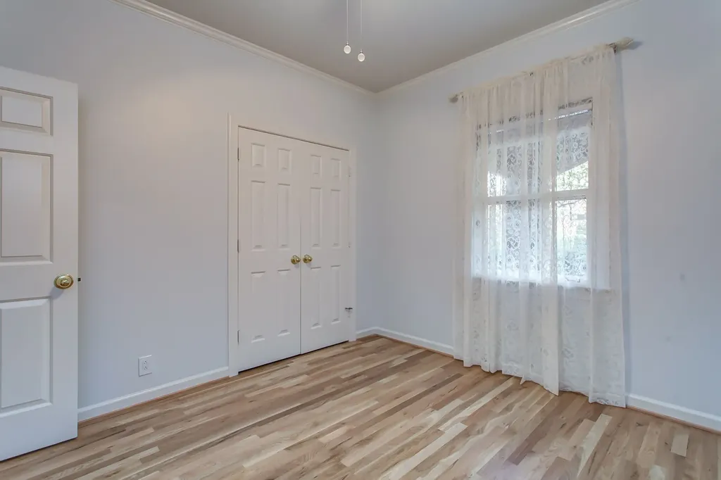 3320 Hillsboro Pike Nashville TN 37215