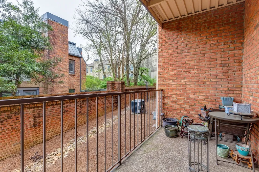 3320 Hillsboro Pike Nashville TN 37215
