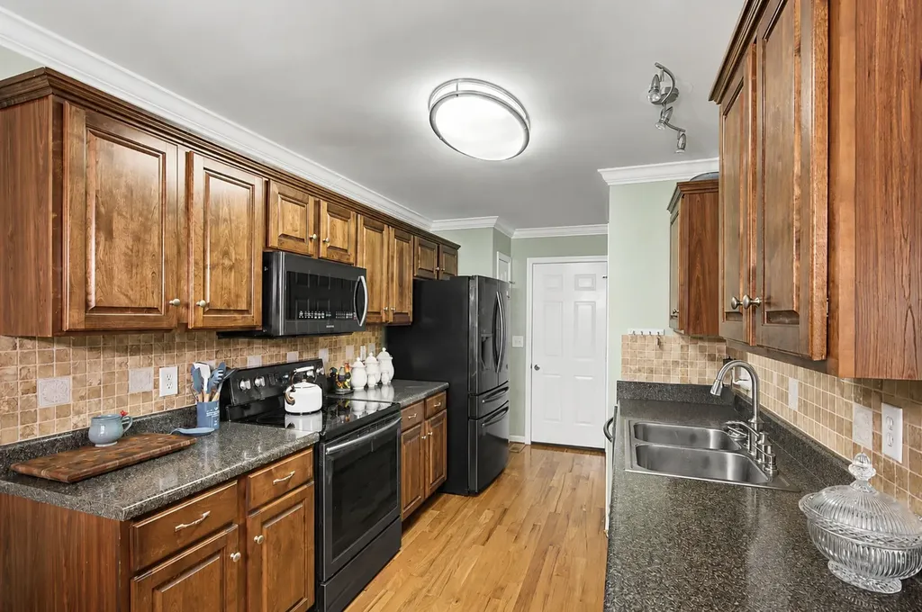 2020 Patrick Way Spring Hill TN 37174