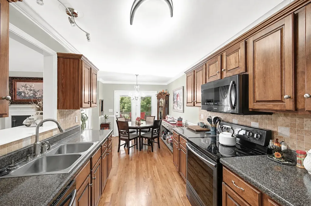 2020 Patrick Way Spring Hill TN 37174