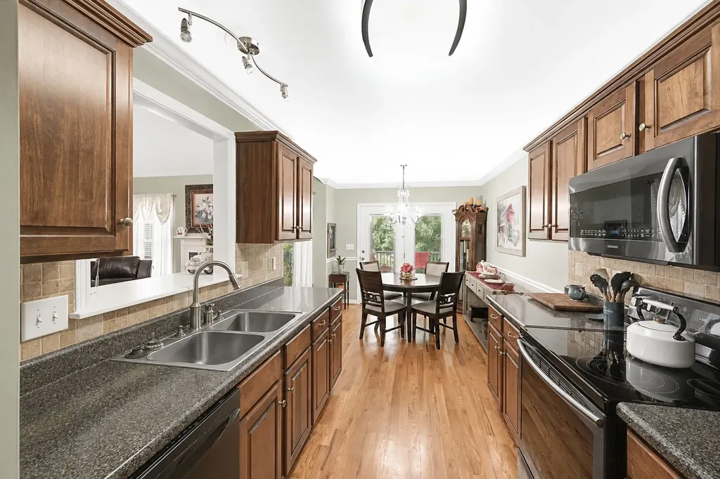 2020 Patrick Way Spring Hill TN 37174