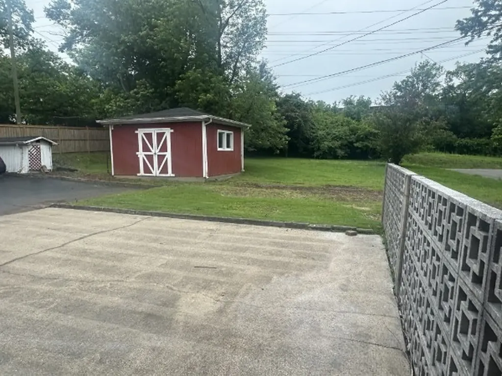 5105 Regent Drive Nashville TN 37220