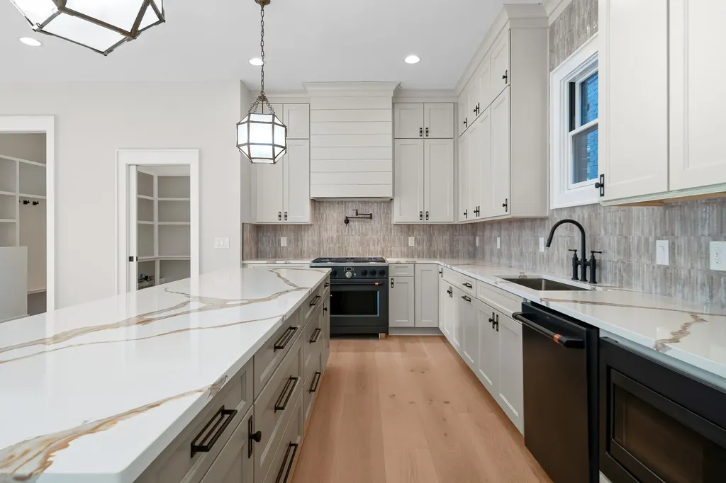 1700 15th Avenue S Nashville TN 37212
