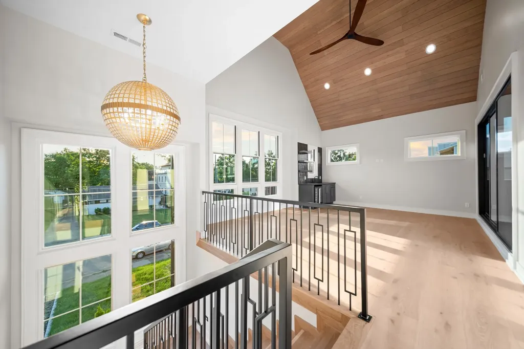 1700 15th Avenue S Nashville TN 37212