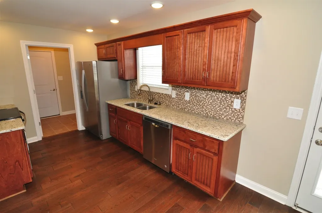 2134 Trophy Trc Clarksville TN 37040