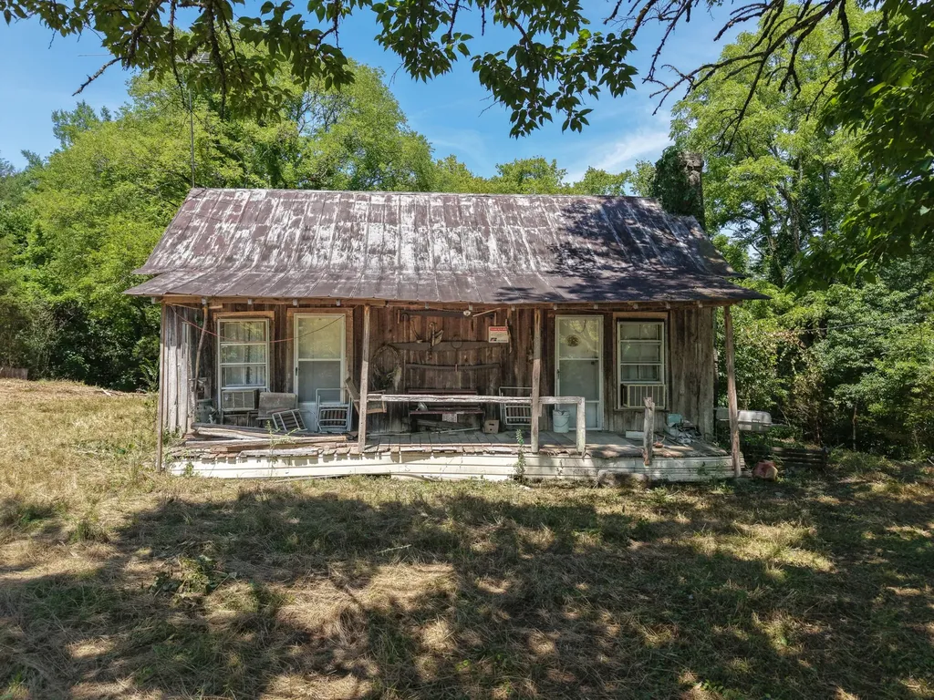 70 Giles Hollow Road Fayetteville TN 37334