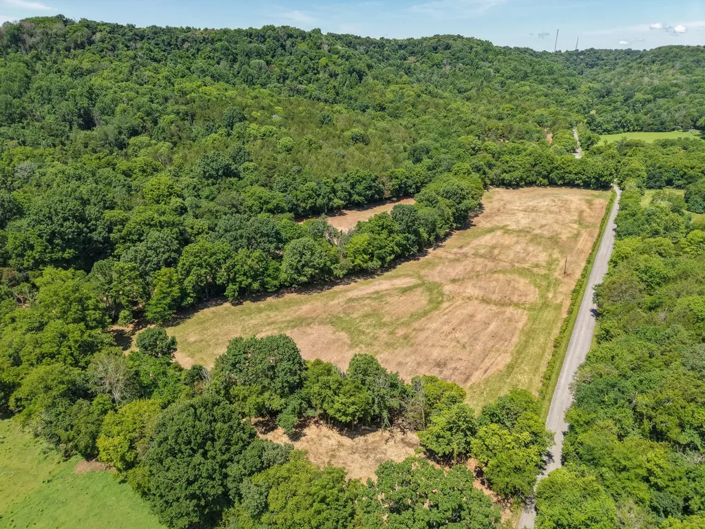 70 Giles Hollow Road Fayetteville TN 37334