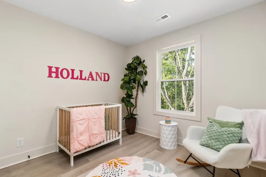 53 Holland Park Clarksville TN 37043