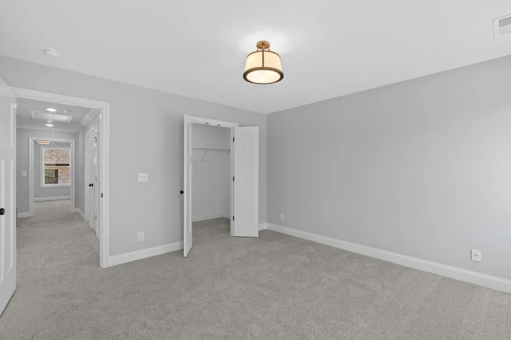 2033 Wt Chandler Boulevard #60 Gallatin TN 37066
