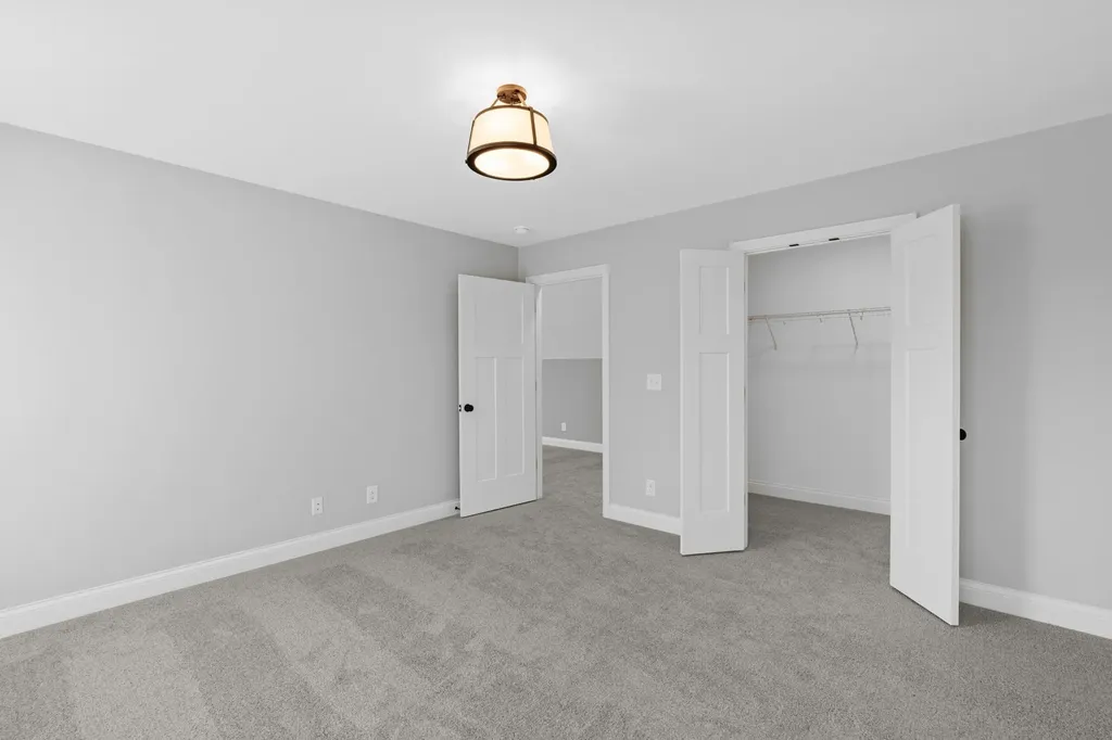 2033 Wt Chandler Boulevard #60 Gallatin TN 37066