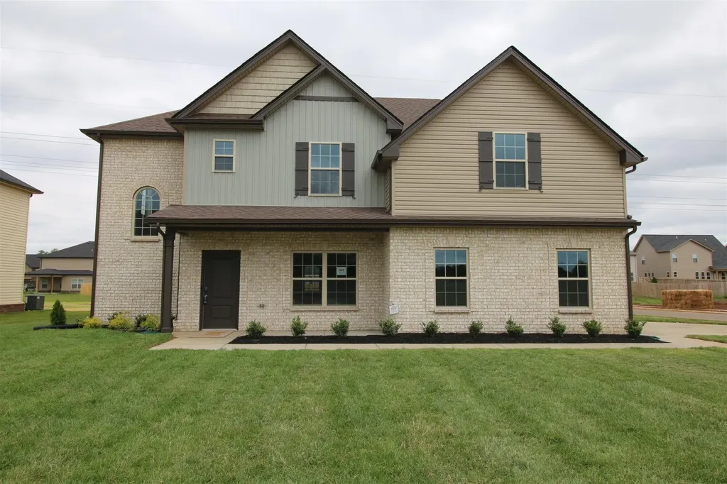 913 Isaac Drive Clarksville TN 37040