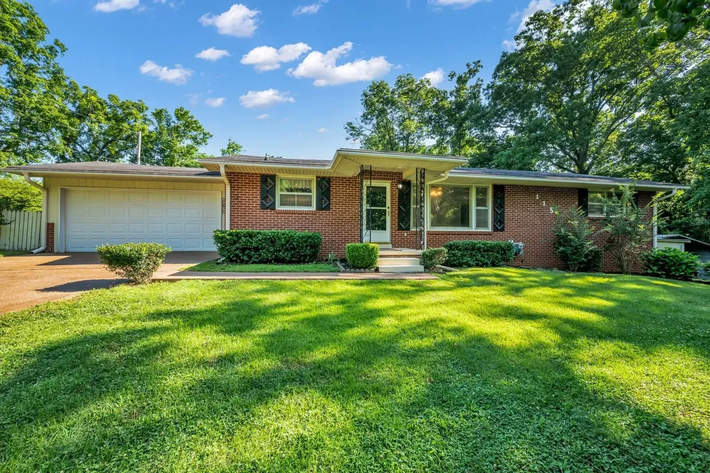 115 Atkinson Heights Centerville TN 37033