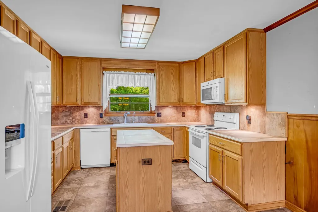 115 Atkinson Heights Centerville TN 37033
