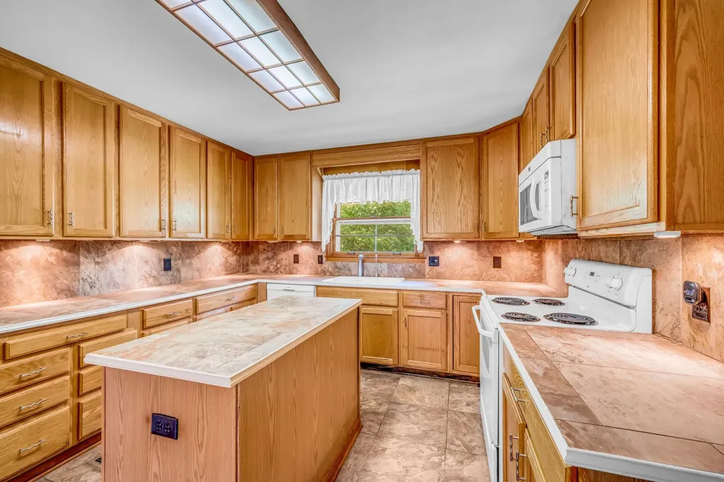 115 Atkinson Heights Centerville TN 37033